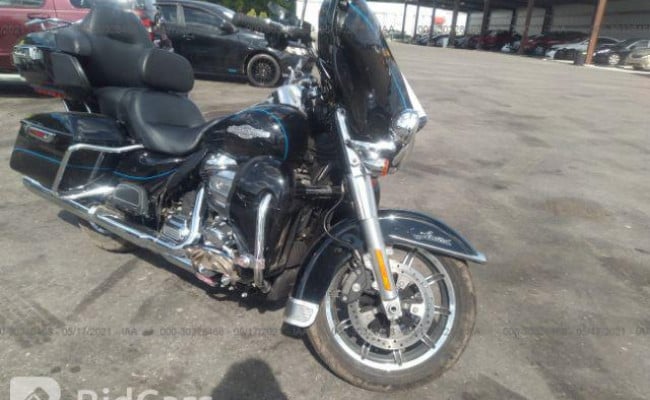 Harley Davidson Flhtk Ultra Limited EA22029